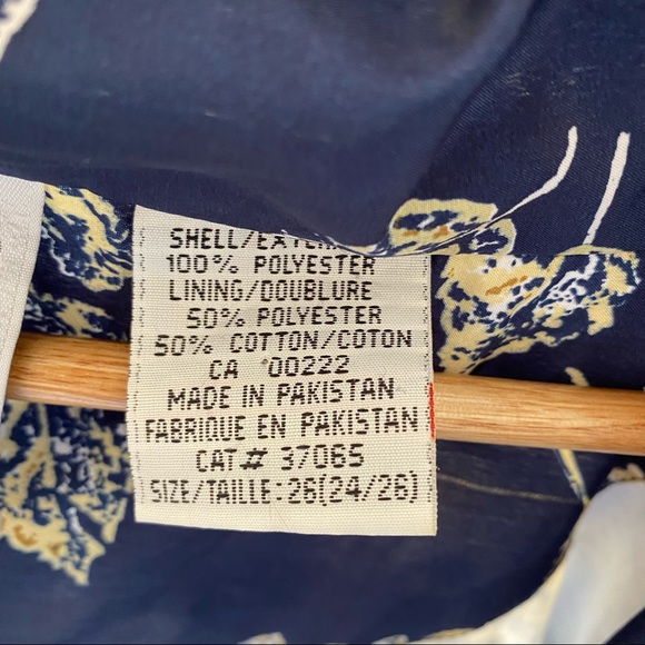 Vintage Floral Bomber Jacket - Picture 9 of 11